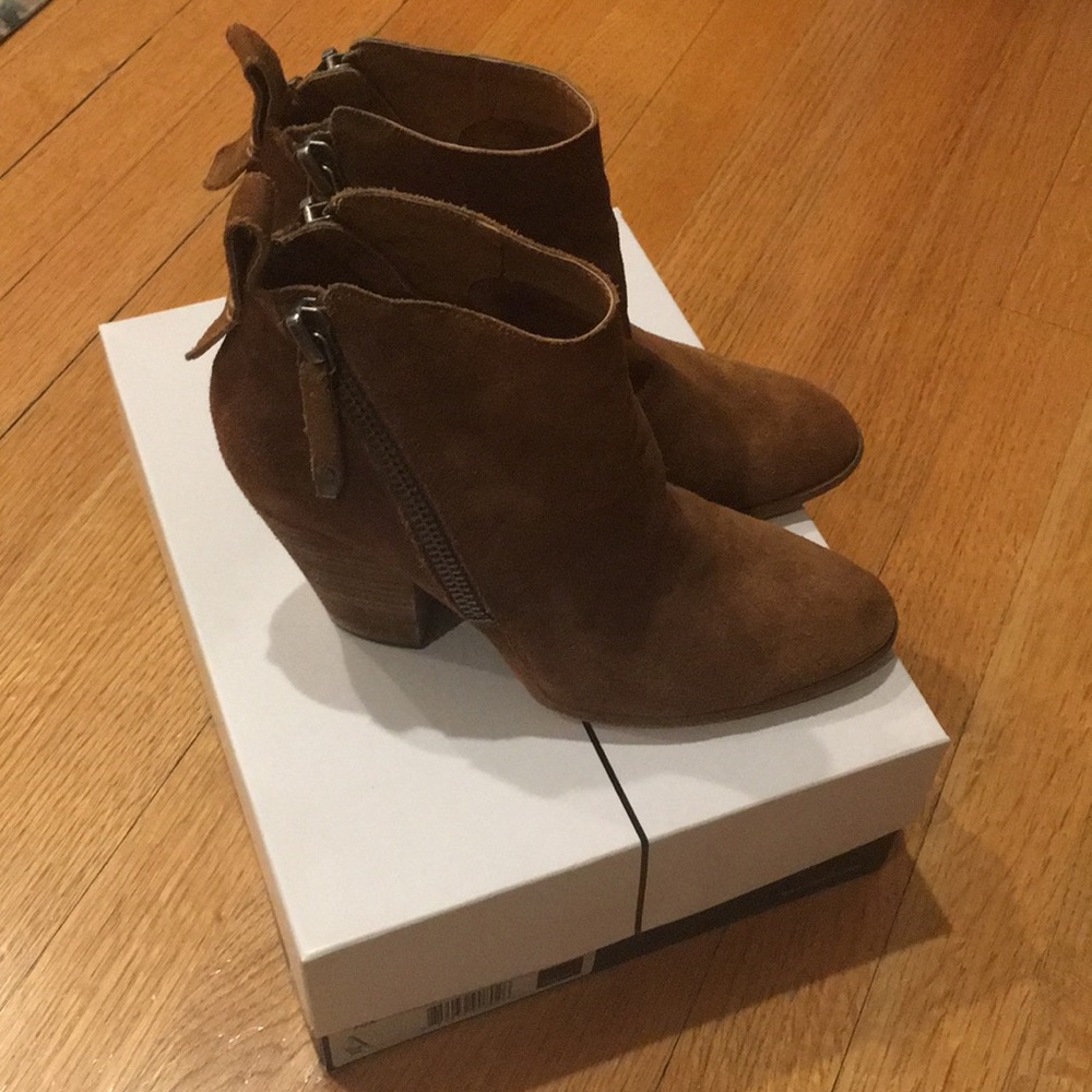 Dolce Vita booties